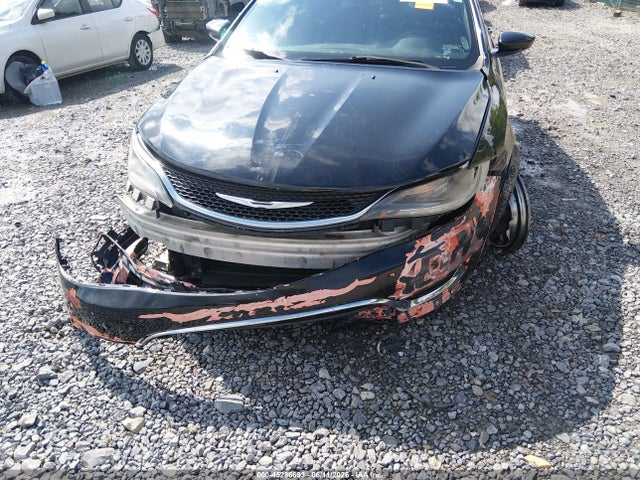 صورة 6 لـ 2015 Chrysler 200 S