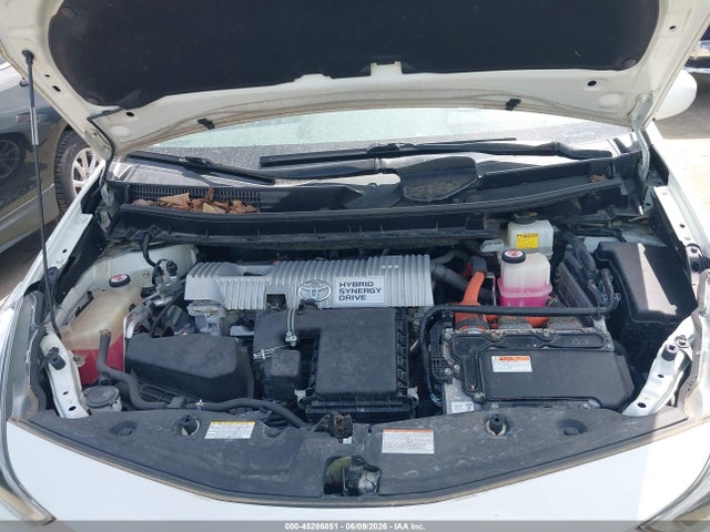 2017 Toyota PRIUS V FIVE — фото 10