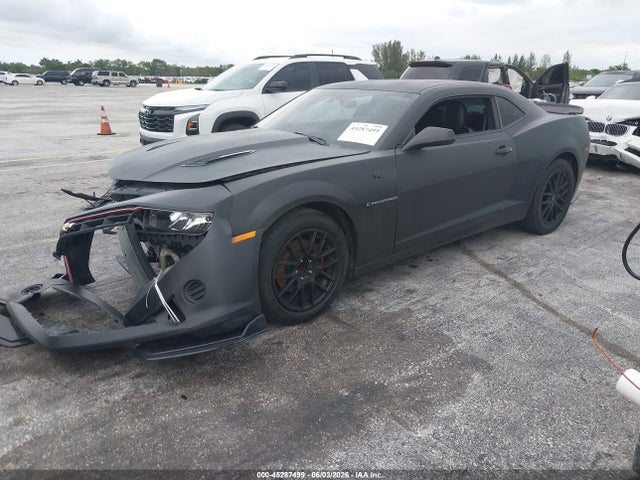 2015 Chevrolet CAMARO 2LS photo 2