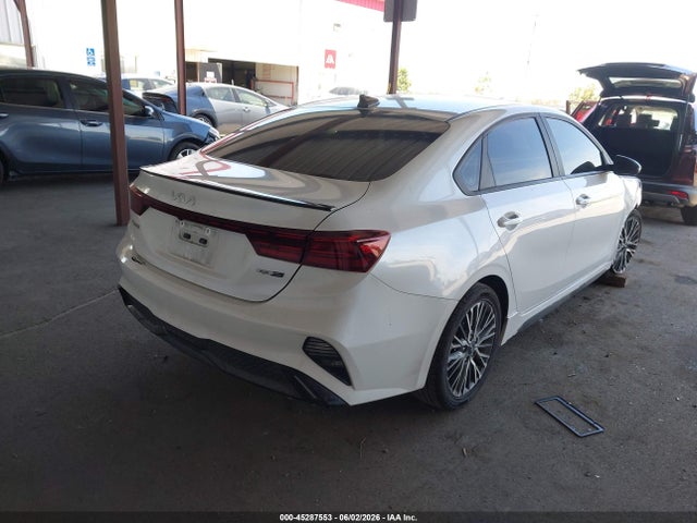 2023 KIA FORTE GT-LINE photo 4