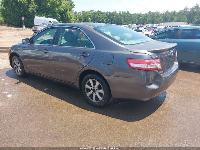 صورة 3 لـ 2011 Toyota CAMRY LE