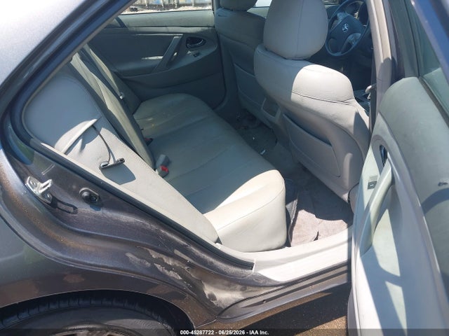 صورة 8 لـ 2011 Toyota CAMRY LE