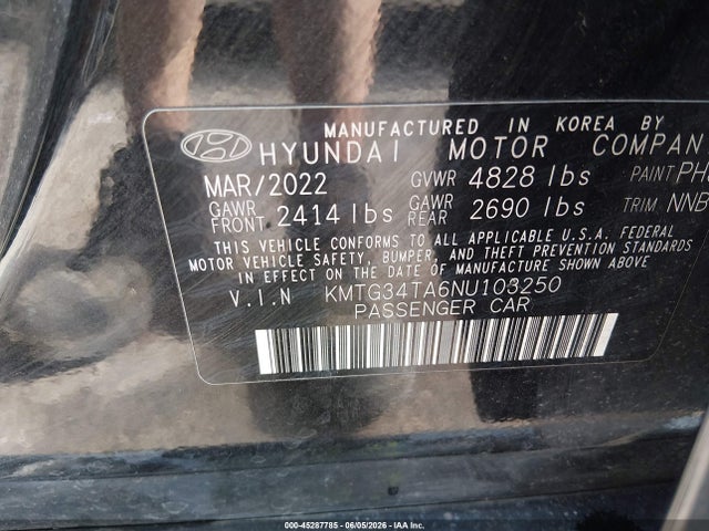 2022 Genesis G70 2.0T AWD — фото 9