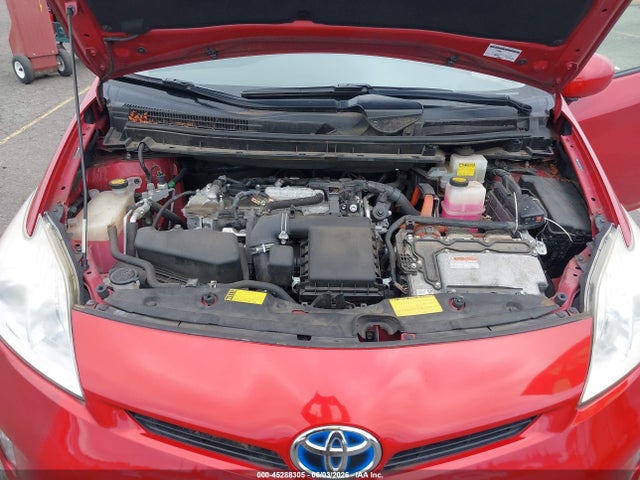 صورة 10 لـ 2012 Toyota PRIUS THREE