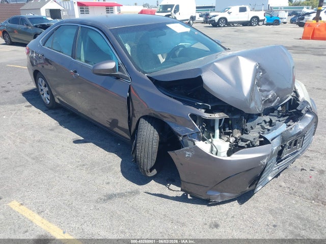 2015 TOYOTA CAMRY LE