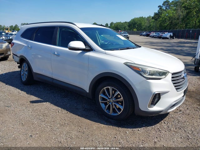 2017 HYUNDAI SANTA FE SE