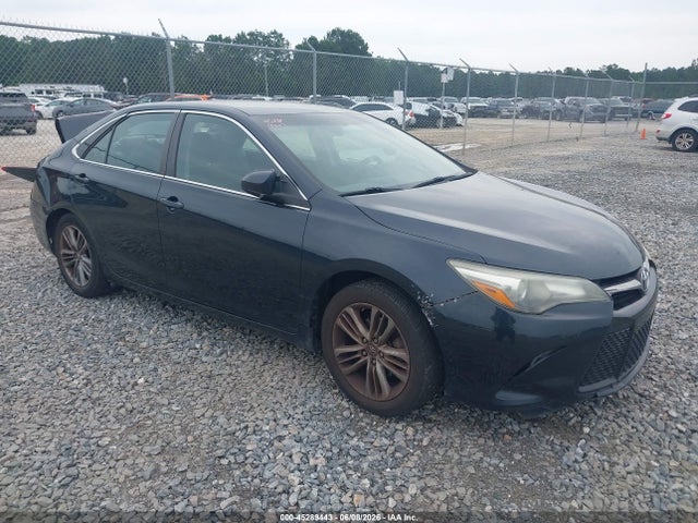 2016 TOYOTA CAMRY SE