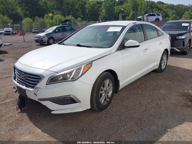 2015 Hyundai SONATA SE 照片 2