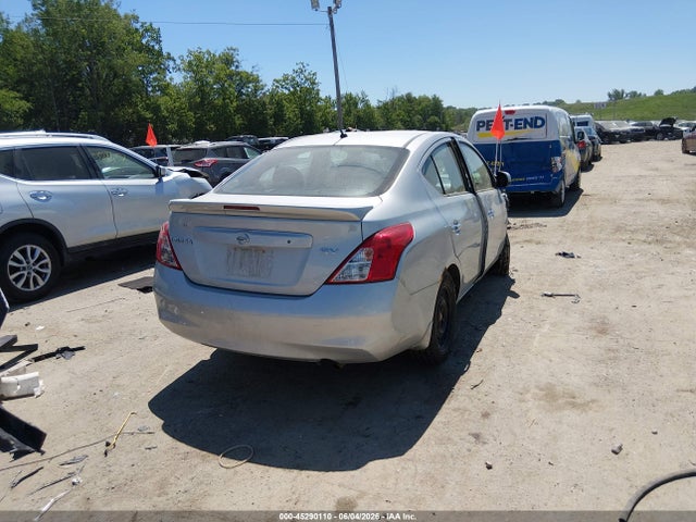 2014 Nissan VERSA 1.6 SV 照片 4