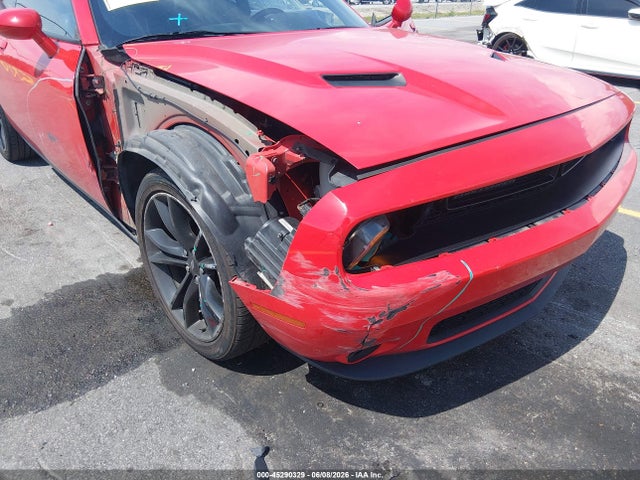 2018 Dodge CHALLENGER SXT PLUS — фото 6