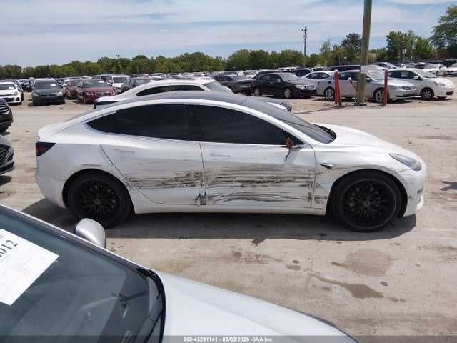 صورة مصغرة 12 لـ 2019 Tesla MODEL 3 LONG RANGE/PERFORMANCE