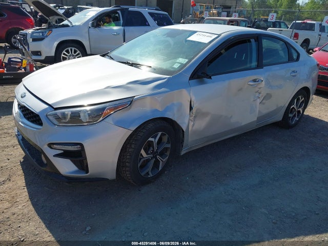 2021 KIA FORTE LXS photo 2