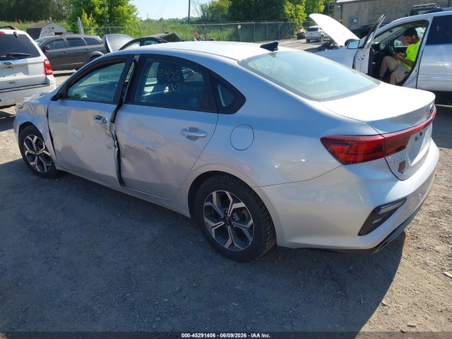 2021 KIA FORTE LXS photo 3
