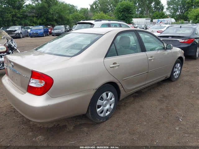 2003 Toyota CAMRY LE photo 4