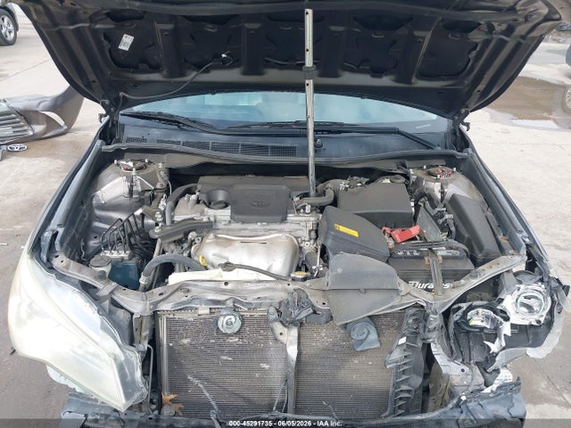 2015 Toyota CAMRY LE photo 10