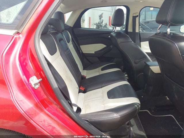 FORD FOCUS TITANIUM - 8