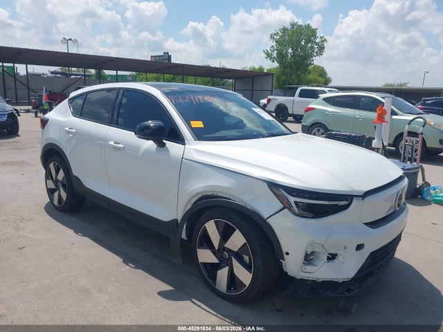 2024 VOLVO C40 TWIN ULTIMATE