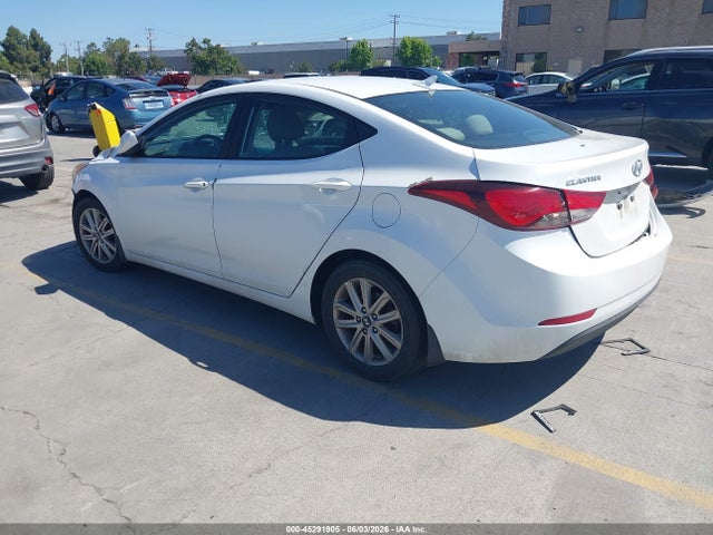 2015 Hyundai ELANTRA SE — фото 3