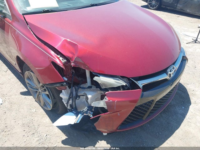 2017 Toyota CAMRY SE photo 6