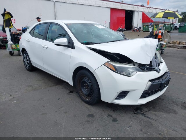 2015 Toyota COROLLA LE — фото 1