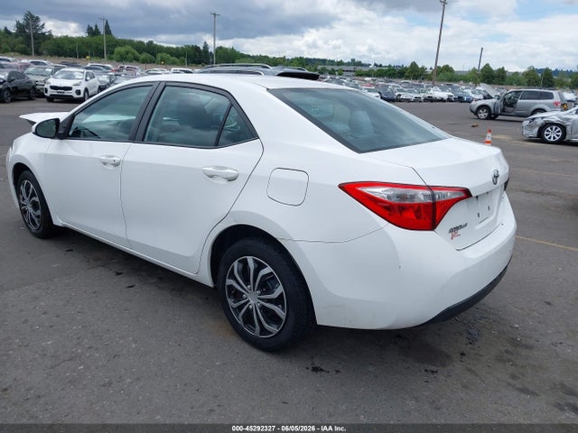 2015 Toyota COROLLA LE — фото 3