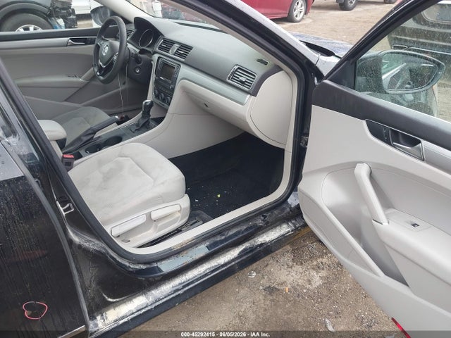 صورة 5 لـ 2017 Volkswagen PASSAT 1.8T S