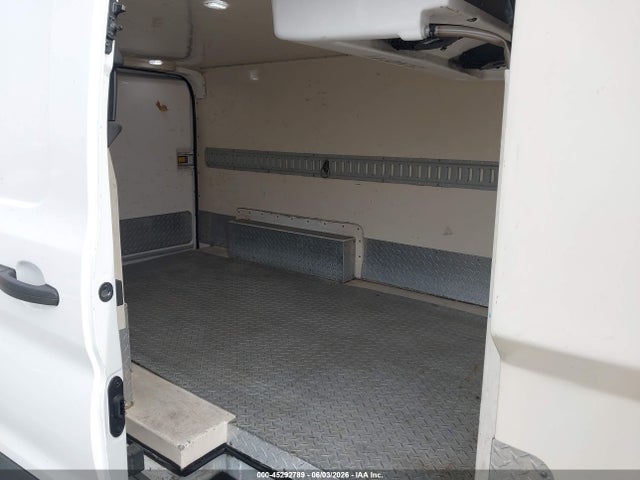 2019 FORD TRANSIT-250 8
