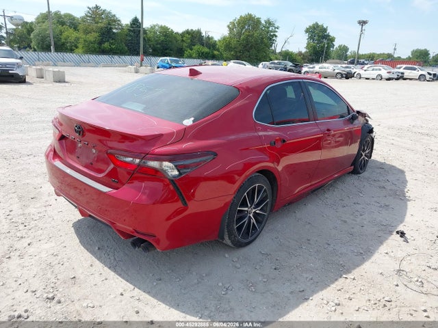 2022 Toyota CAMRY SE photo 4