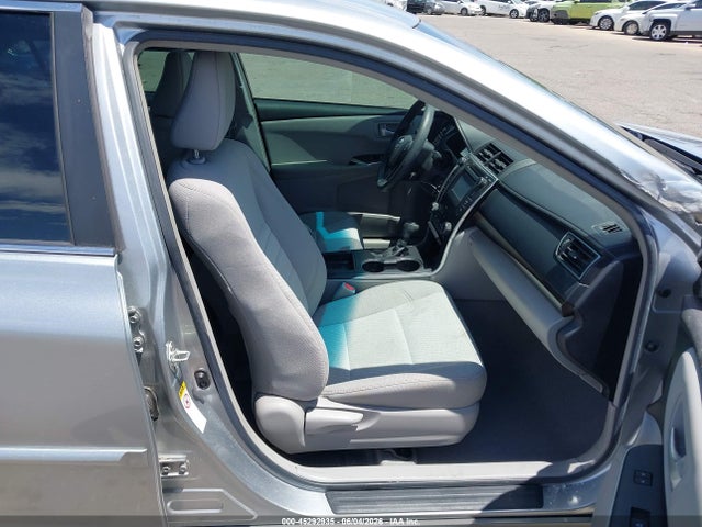 صورة مصغرة 5 لـ 2017 Toyota CAMRY LE