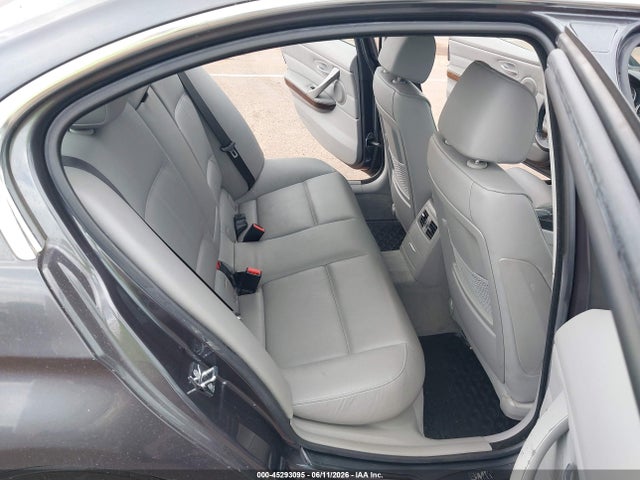 2006 BMW 330I photo 8