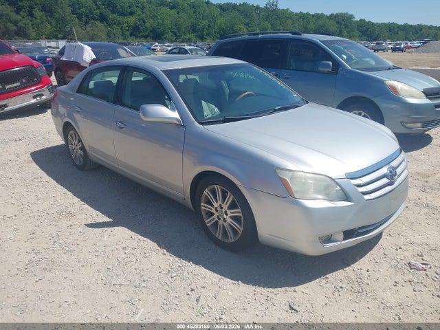 2005 Toyota AVALON LIMITED 照片 1