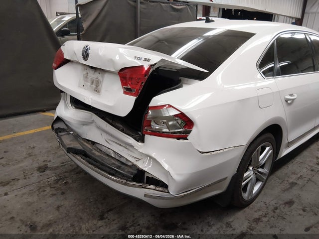 2015 Volkswagen PASSAT 2.0L TDI SE 照片 6