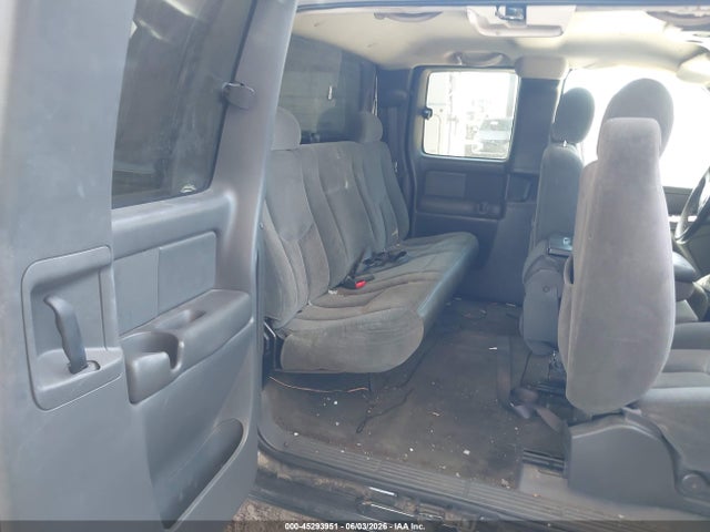 صورة 8 لـ 2004 Chevrolet SILVERADO 1500 LS