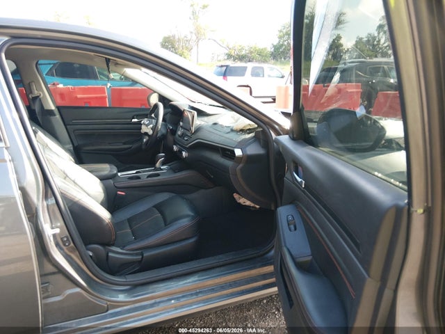 2022 Nissan ALTIMA SR FWD 照片 5