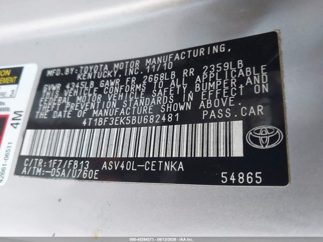 2011 Toyota CAMRY photo 9