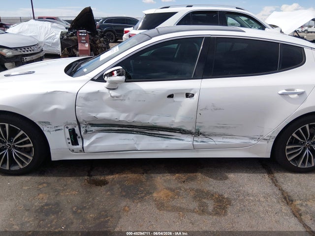 2018 KIA STINGER PREMIUM photo 6