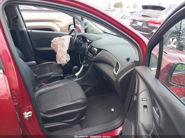2019 CHEVROLET TRAX LT 5