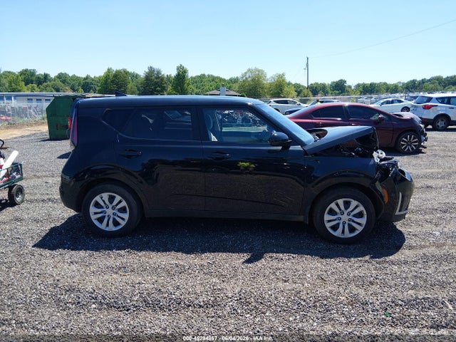 2023 KIA SOUL LX — миниатюра 13