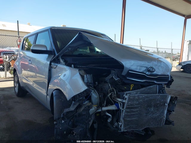 2018 KIA SOUL photo 1