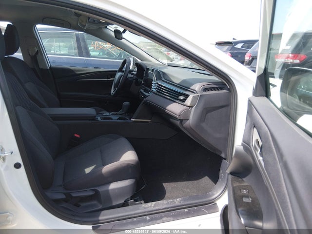 2025 Toyota CAMRY LE photo 5