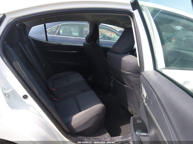 2025 Toyota CAMRY LE 照片 8