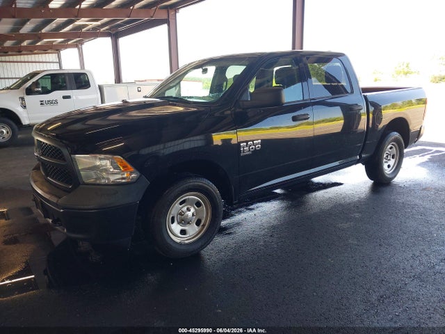 صورة 2 لـ 2019 RAM 1500 CLASSIC TRADESMAN 4X4 5'7 BOX