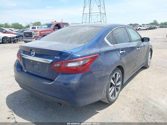 2017 Nissan ALTIMA 2.5 SR — фото 4