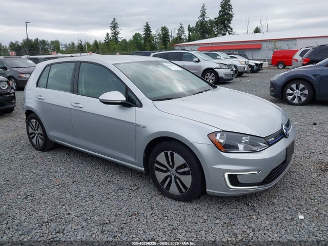 2016 VOLKSWAGEN E-GOLF SE