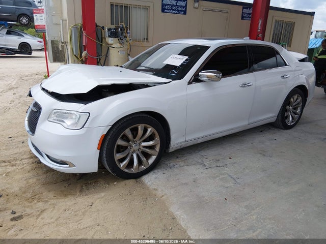 2020 Chrysler 300 LIMITED 照片 2