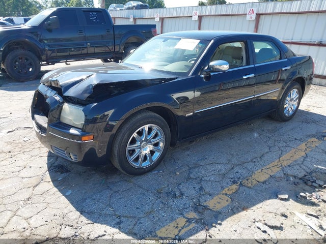 2010 Chrysler 300 TOURING/SIGNATURE SERIES/EXECUTIVE SERIES — фото 2