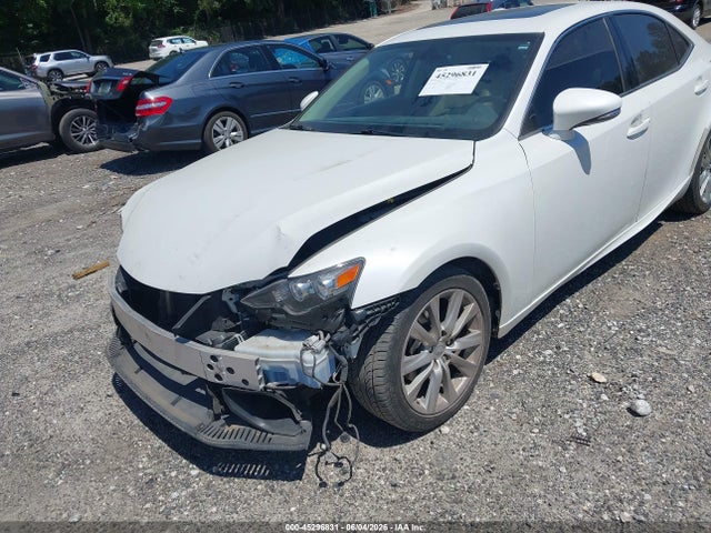 صورة 6 لـ 2015 Lexus IS 250