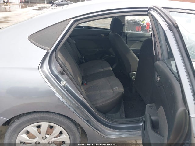 2019 HYUNDAI ACCENT SE 8