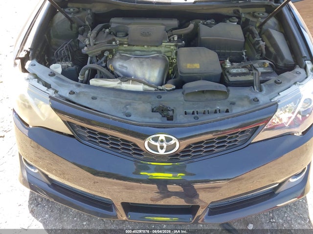 2014 Toyota CAMRY SE 照片 10