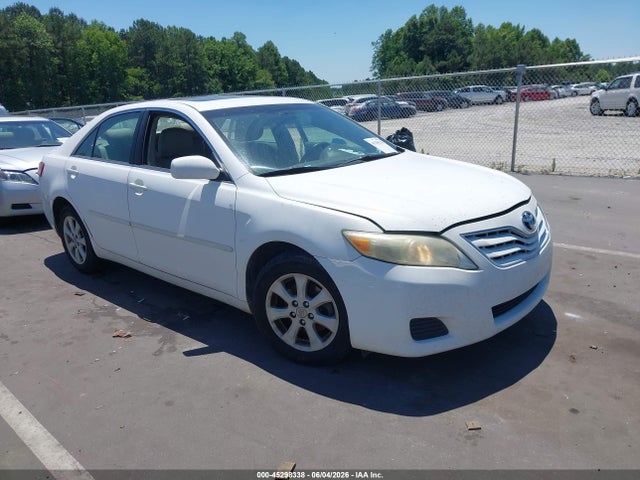 2010 TOYOTA CAMRY LE